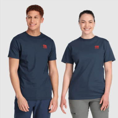 חולצת טריקו עם לוגו חזה נעילת מחקר חיצוני כחול/חמוציות